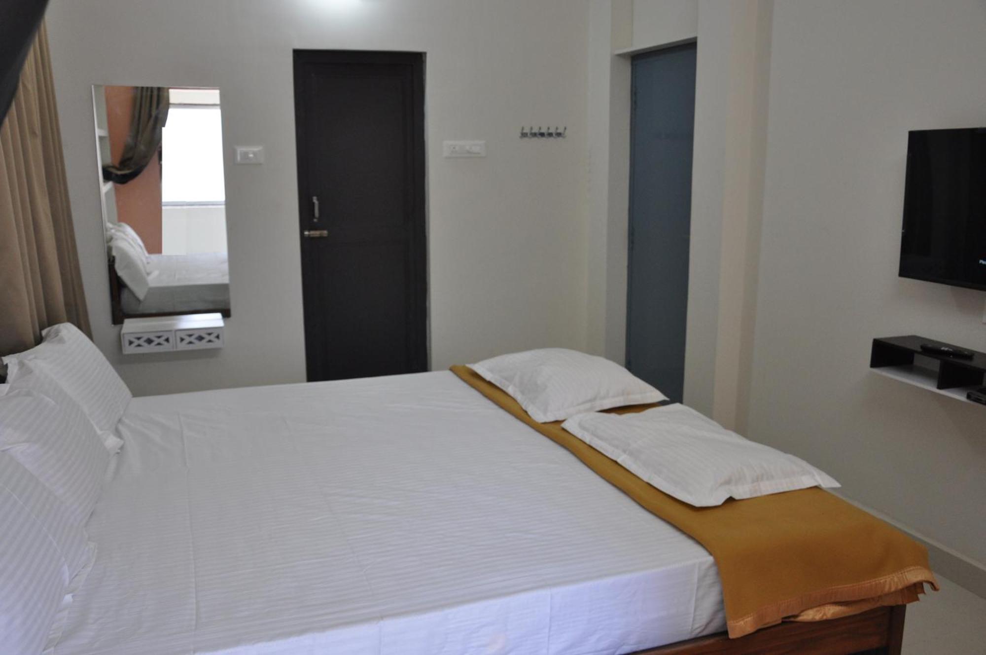 Alaya Rooms Tiruchirappalli Exterior photo