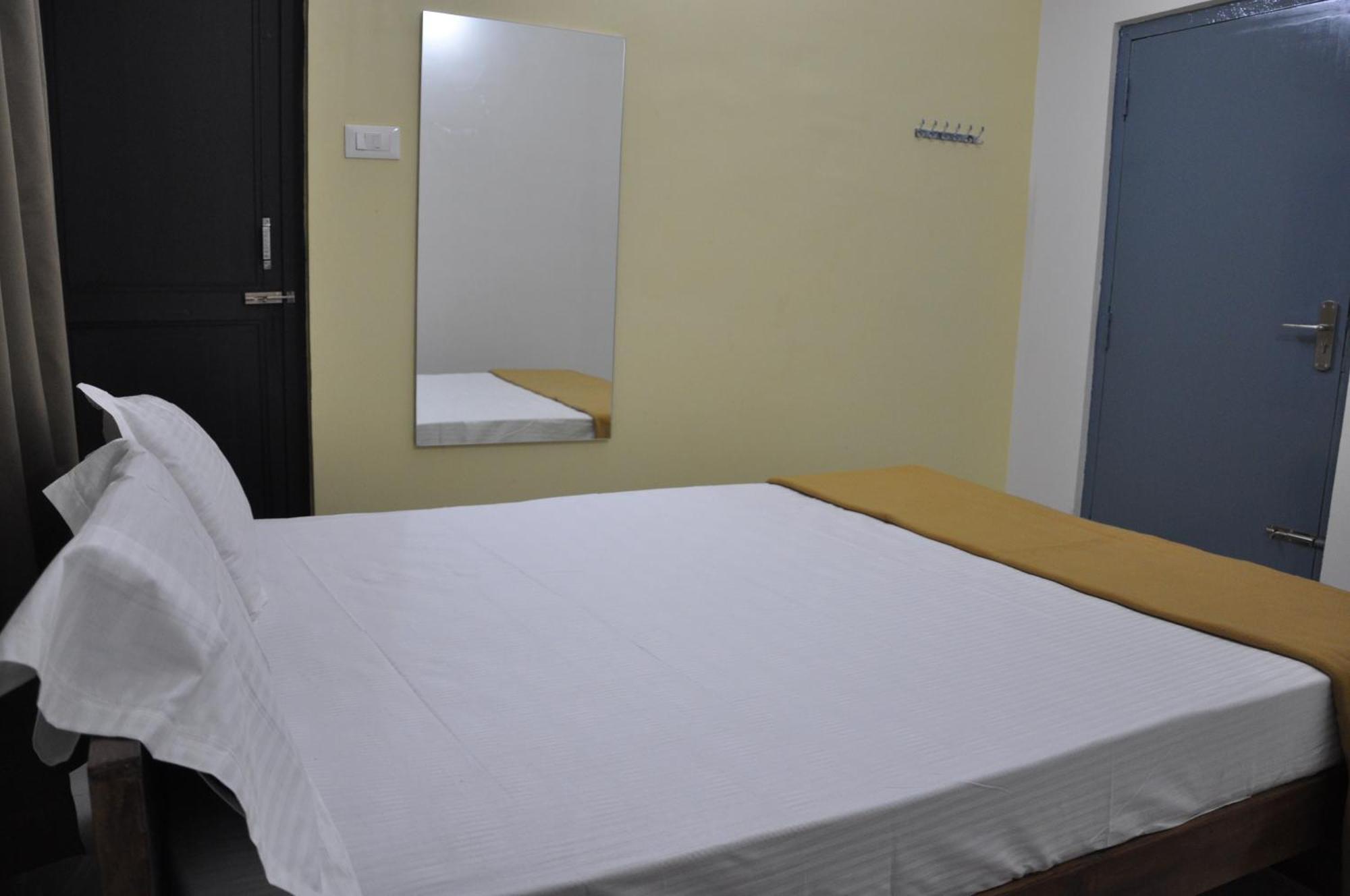 Alaya Rooms Tiruchirappalli Exterior photo