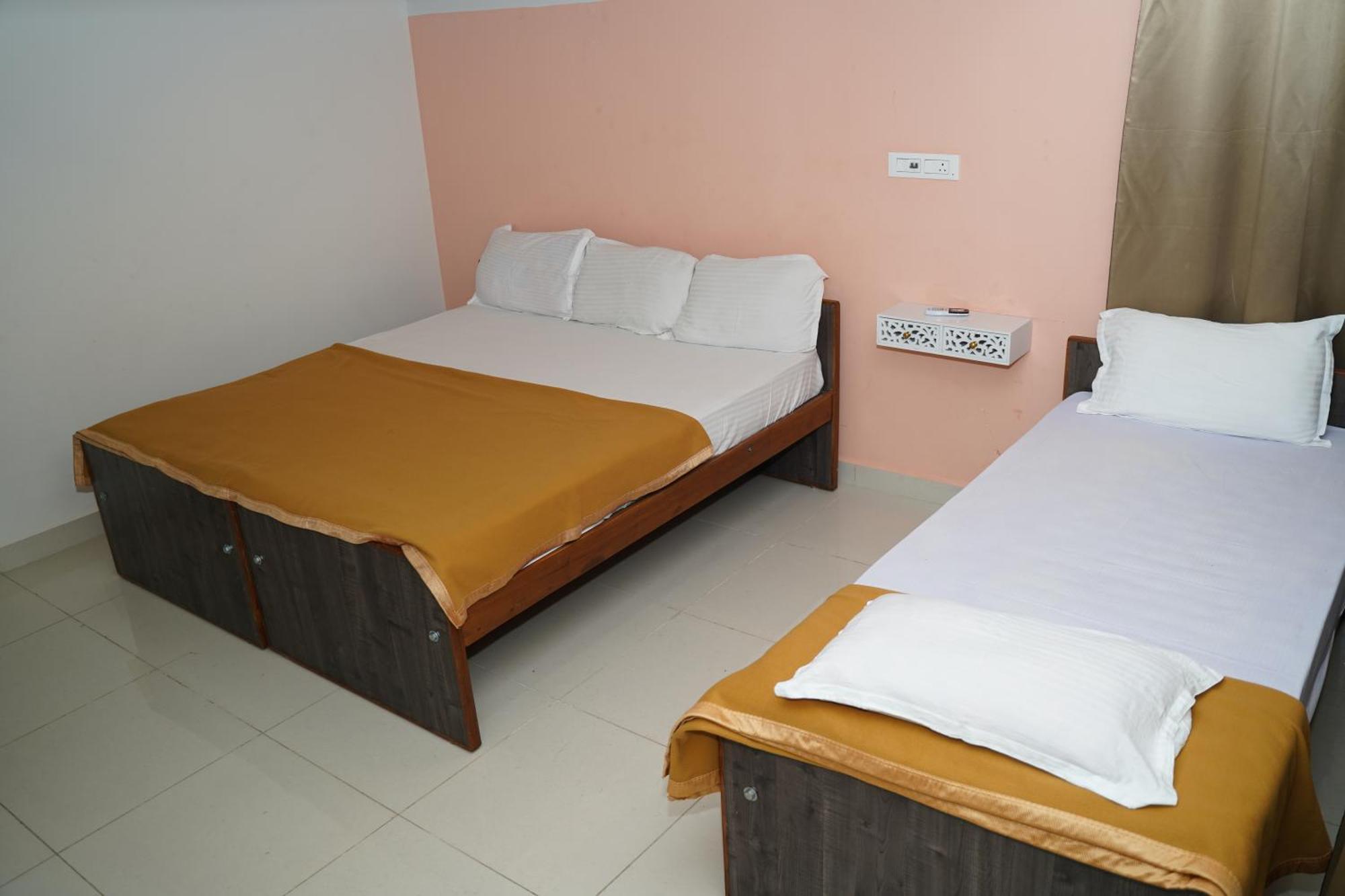 Alaya Rooms Tiruchirappalli Exterior photo